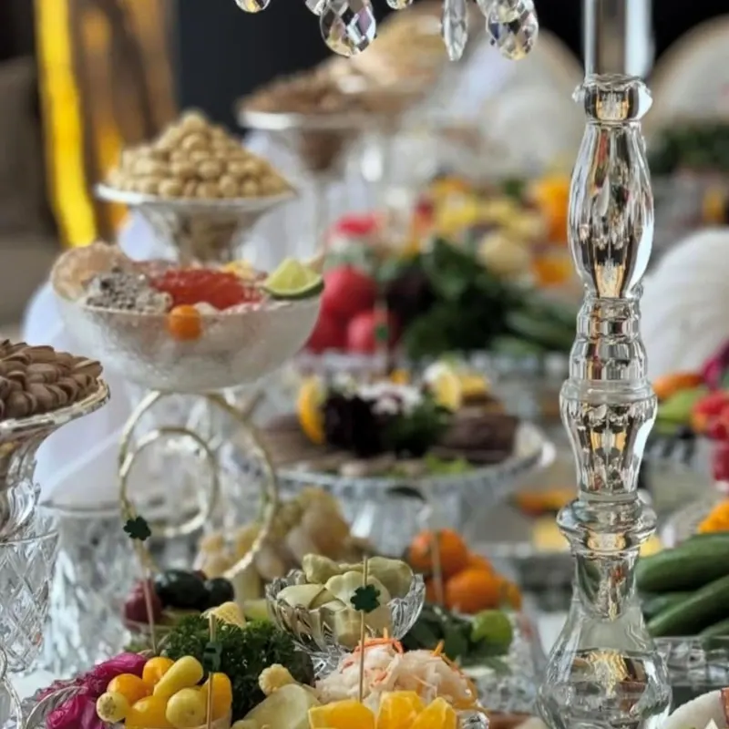 Buffet on crystal stands