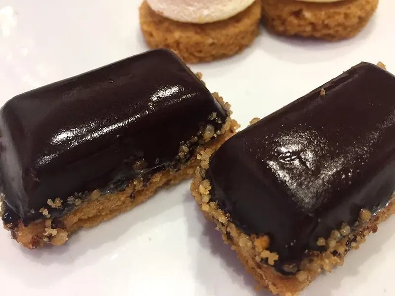 Chocolate entremets