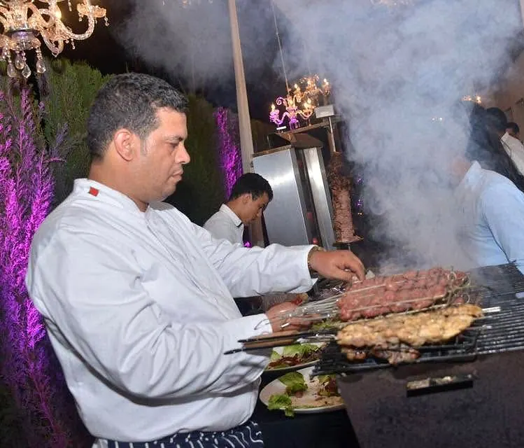 Live grill