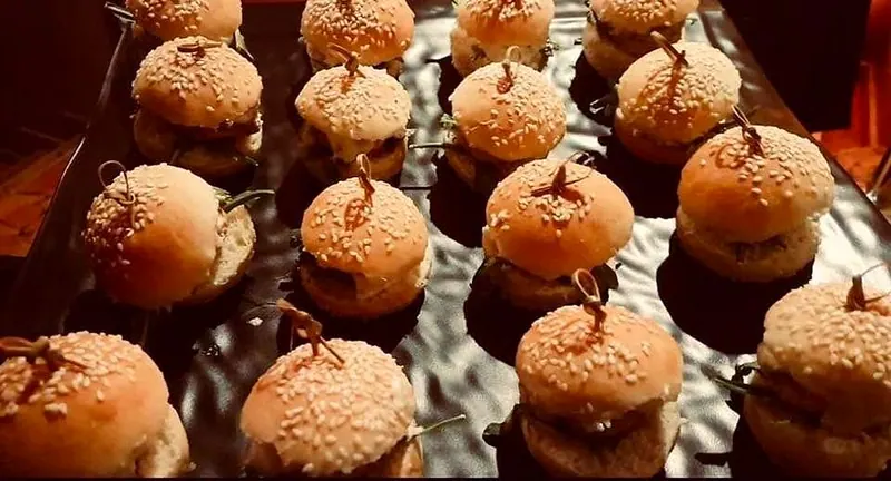 Brioche mini burgers